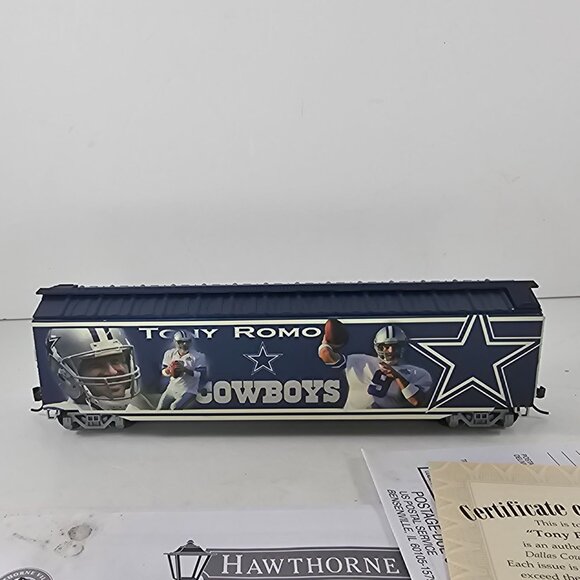 Tony Romo Dallas Cowboys Boxcar Hawthorne Village Collectible W/ COA - Picture 4 of 10